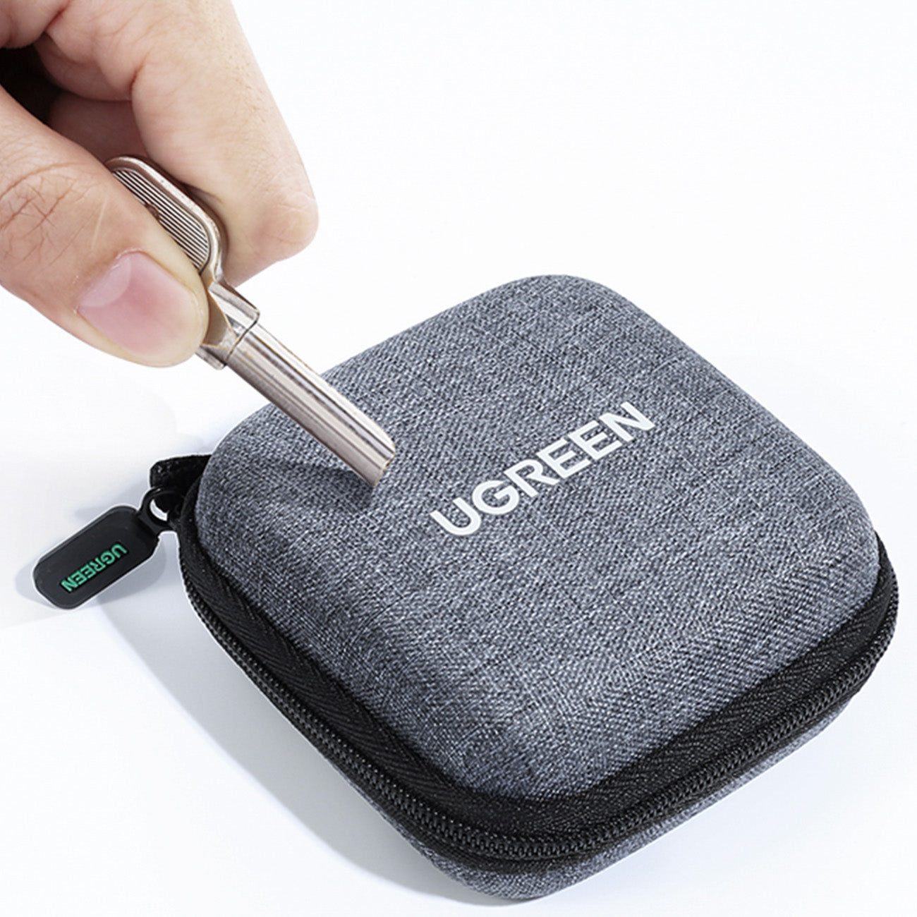 Koffer / Box Ugreen für Kopfhörer und Zubehör 8cm x 8cm, Grau