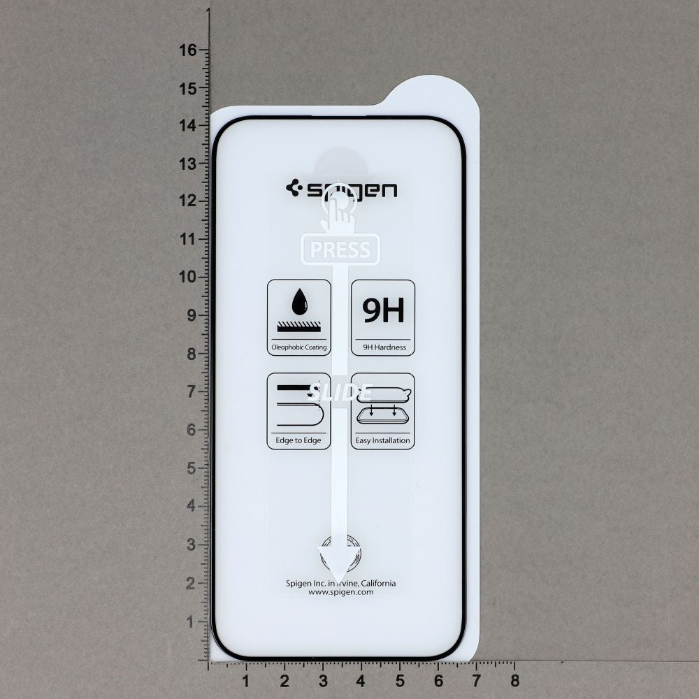 Glas für die Schutzhülle Spigen Glas.tR FC AM 2-Pack für iPhone 15 Pro, mit schwarzem Rahmen