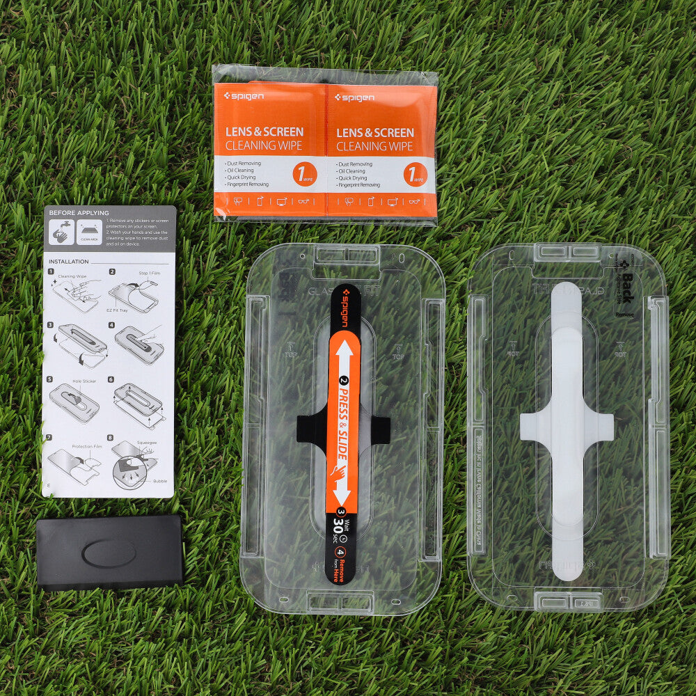 Glas für die Schutzhülle Spigen Glas.tR EZ Fit Privacy 2-Pack iPhone 13 Pro Max