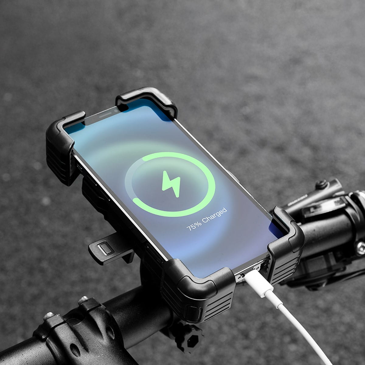 Vayox VA0344 black phone holder for 4.5-7.2 inch smartphones on bike handlebar, charging in robust mount.