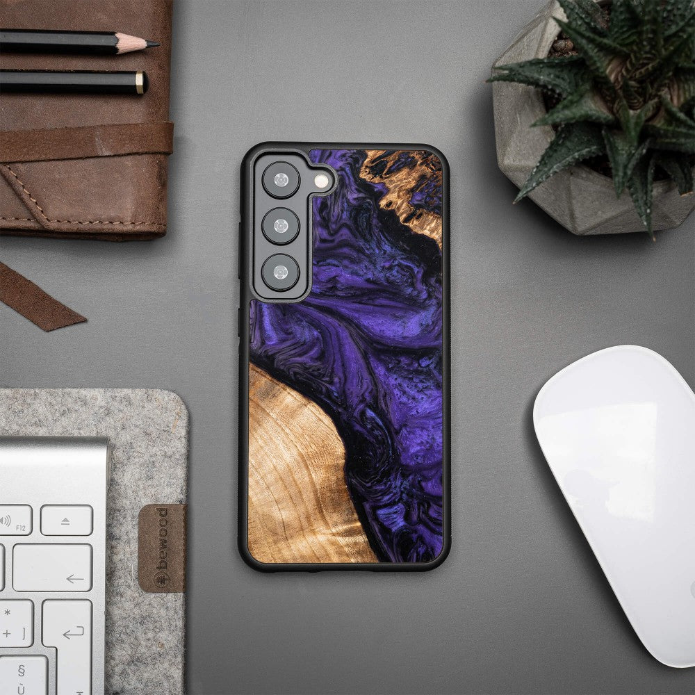 Holzhülle für Galaxy S23, Bewood Unique Violet