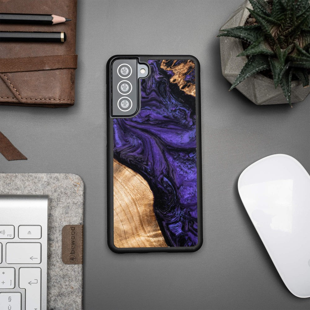 Holzhülle für Galaxy S21 FE, Bewood Unique Violet