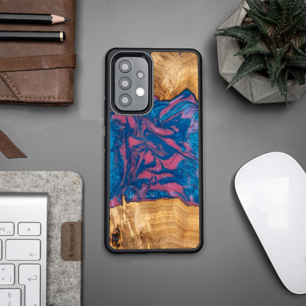 Holzhülle für Galaxy A73 5G, Bewood Unique Neons Vegas