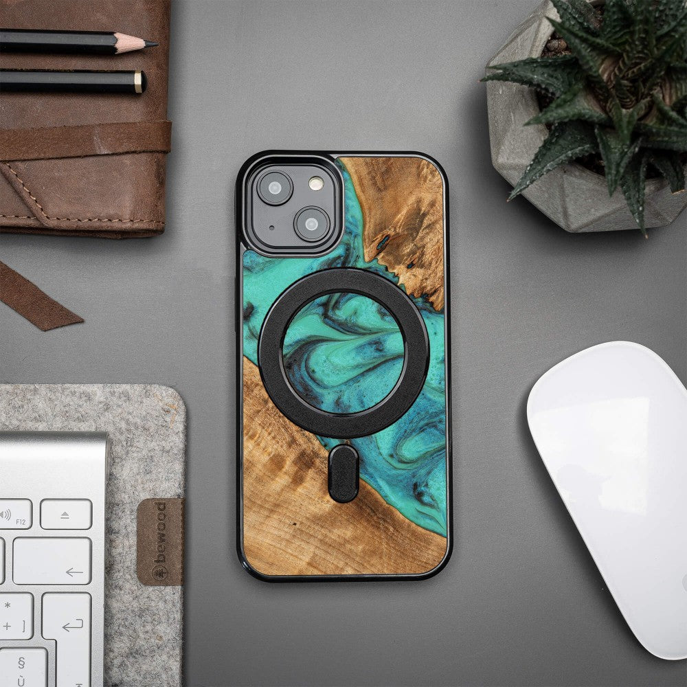 Holzhülle für iPhone 14, Bewood Unique Turquoise für MagSafe