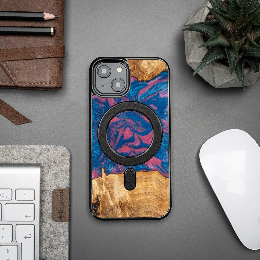 Holzhülle für iPhone 14, Bewood Unique Neons Vegas für MagSafe