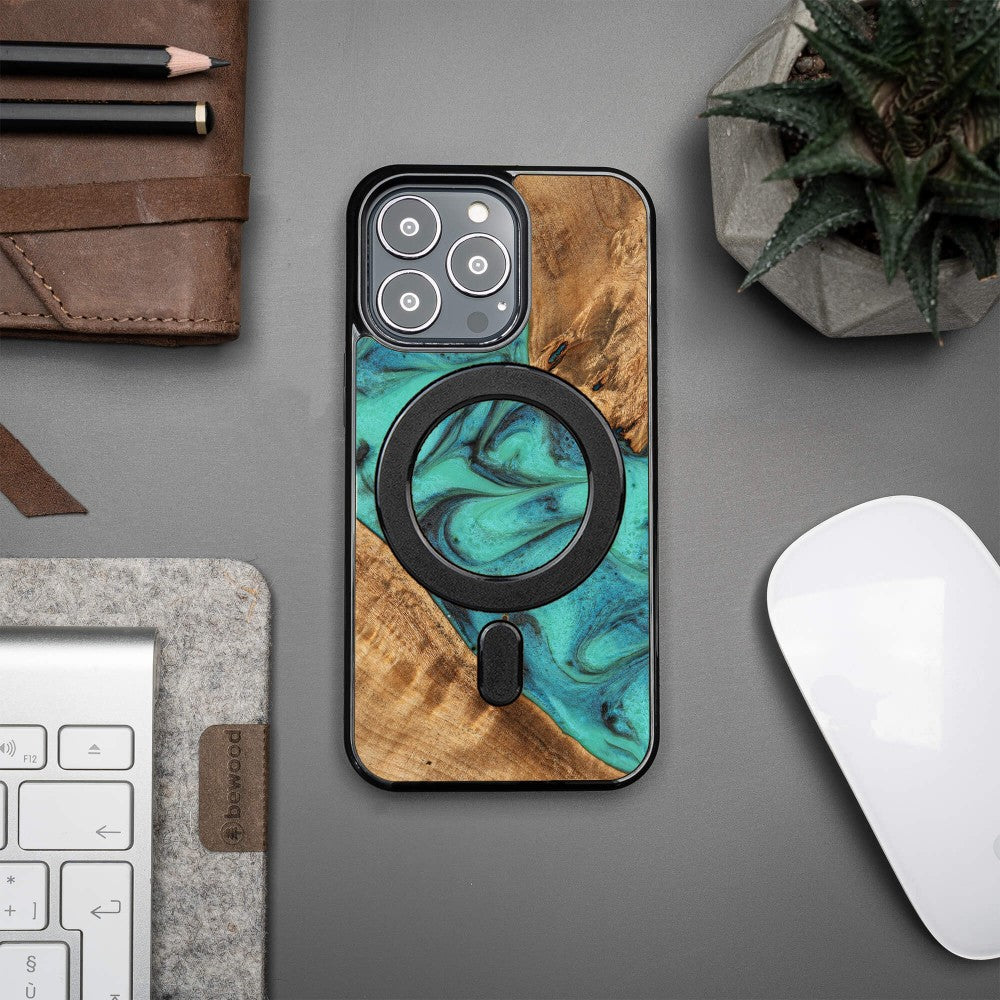 Holzhülle für iPhone 13 Pro, Bewood Unique Turquoise für MagSafe