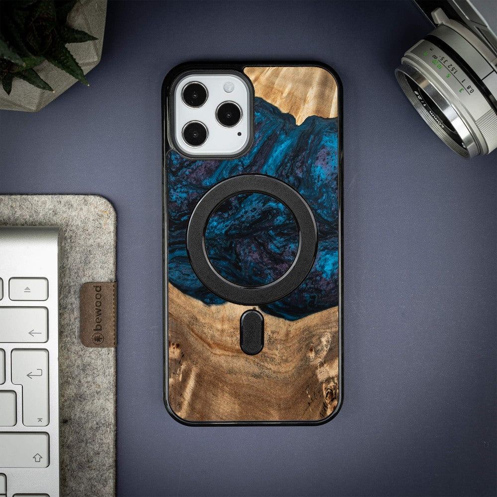 Holzhülle für iPhone 12 Pro Max, Bewood Unique Planets Neptun für MagSafe