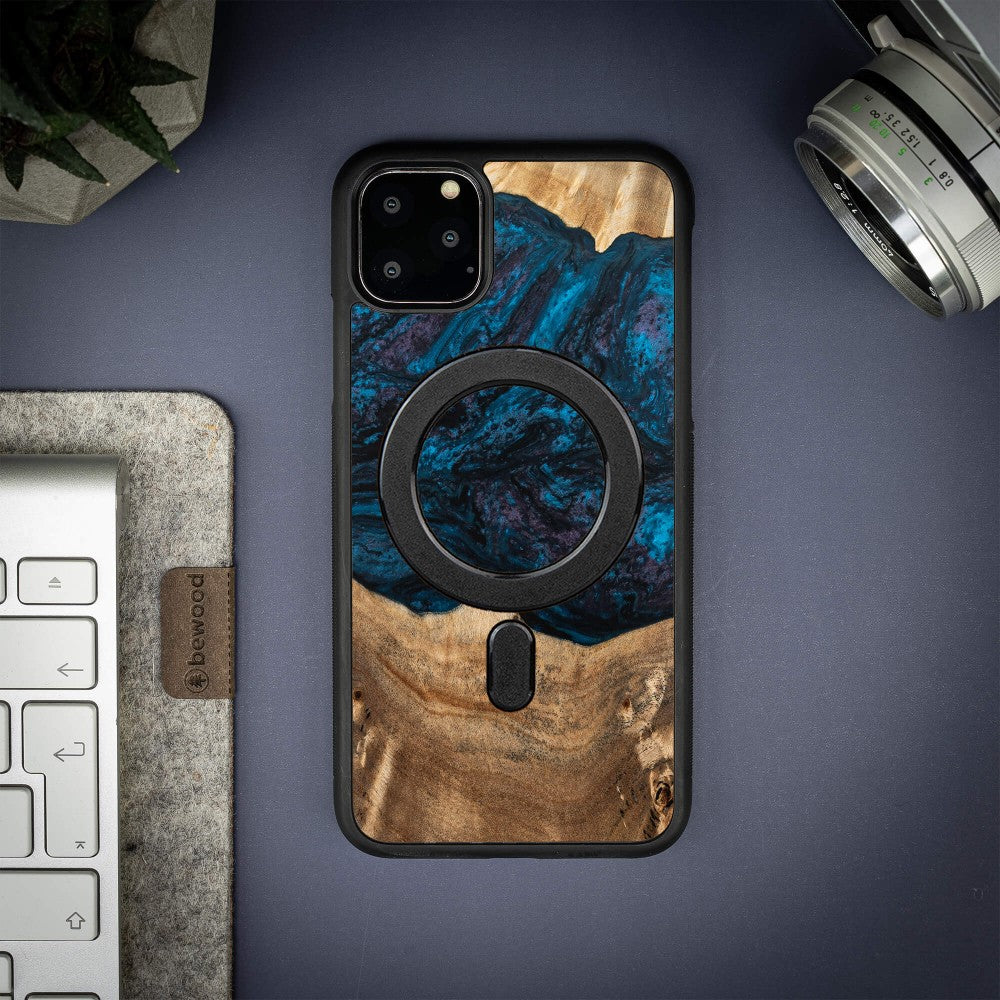 Holzhülle für iPhone 11 Pro Max, Bewood Unique Planets Neptun für MagSafe