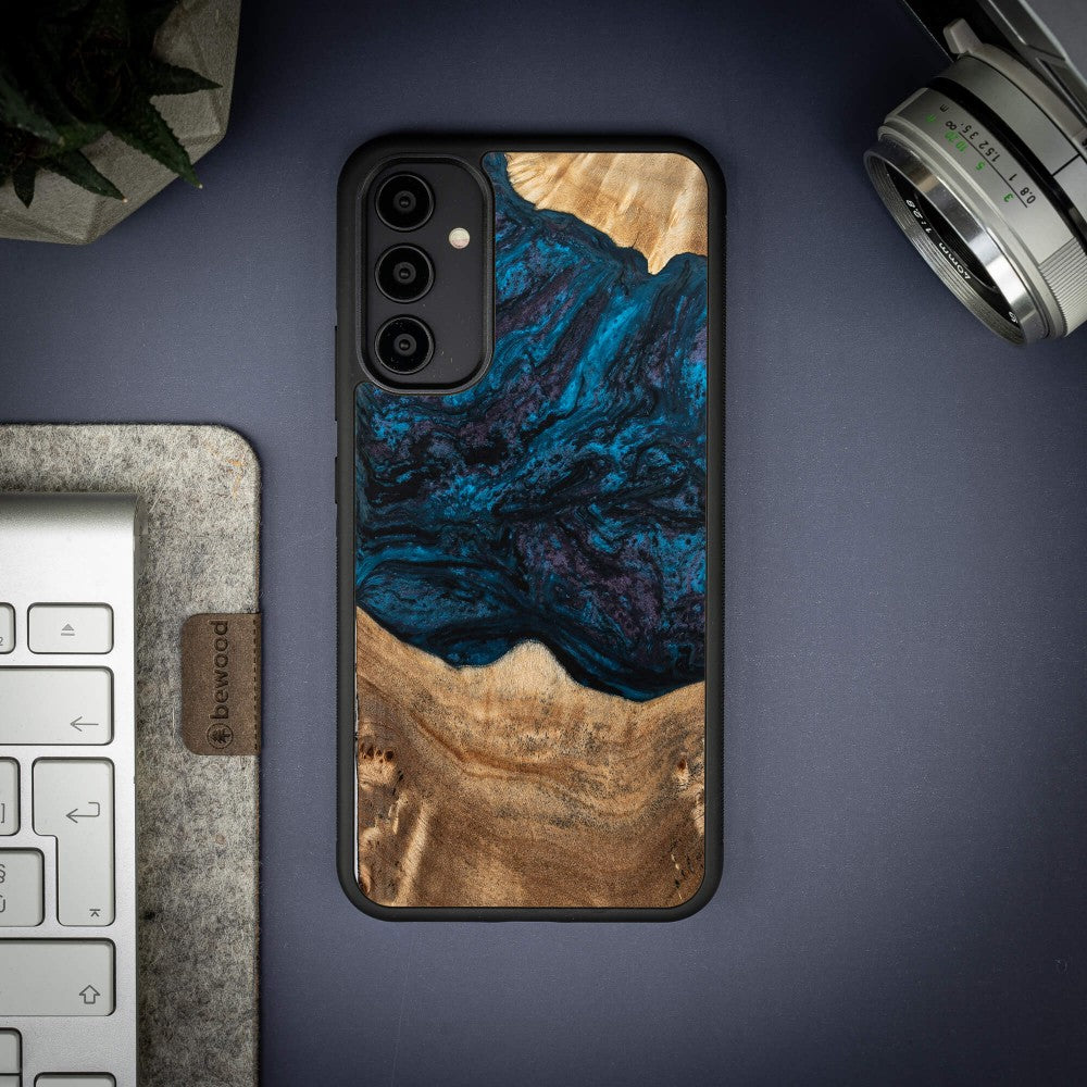 Holzhülle für Galaxy A34 5G, Bewood Unique Planets Neptun