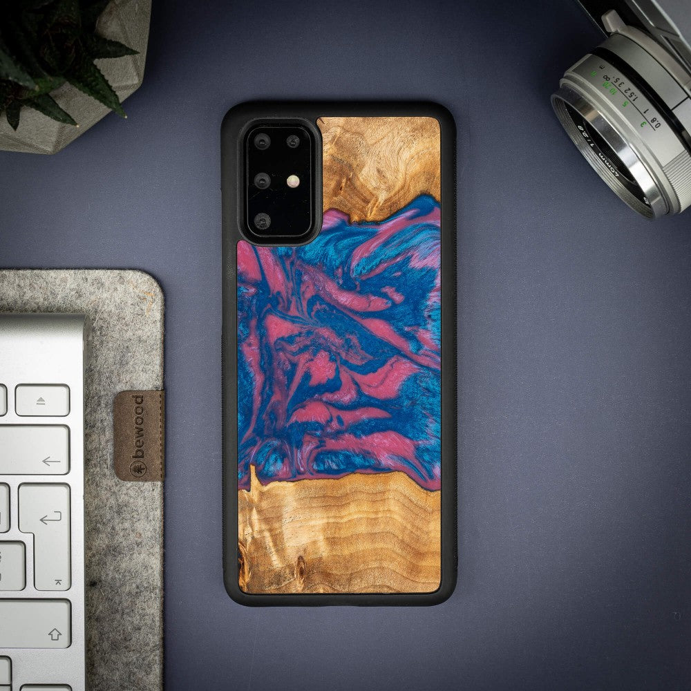 Holzhülle für Galaxy S20 Plus, Bewood Unique Neons Vegas