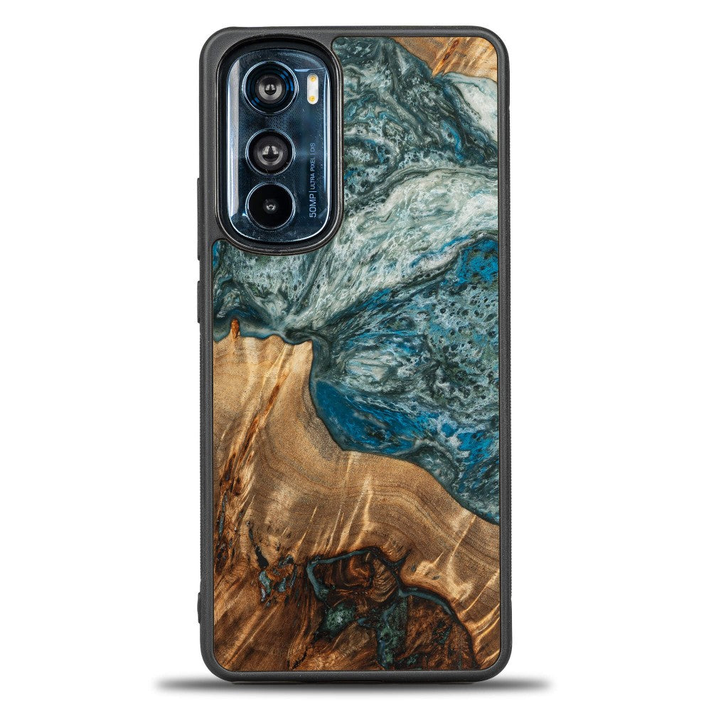 Holzhülle für Motorola Edge 30, Bewood Unique Planets Erde