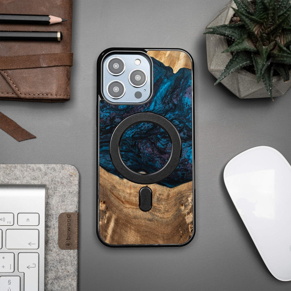 Holzhülle für iPhone 15 Pro Max, Bewood Unique Planets Neptun für MagSafe