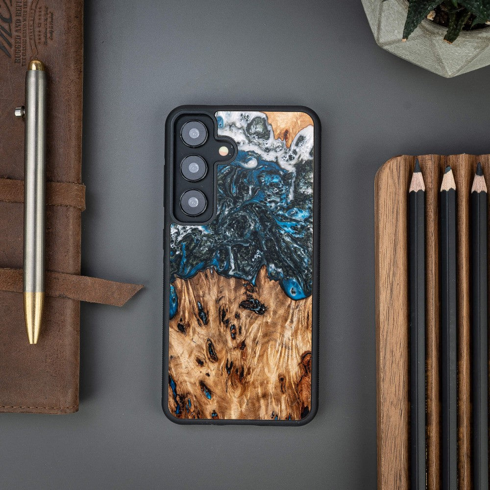 Holzhülle für Galaxy A55 5G, Bewood Unique Planets Erde
