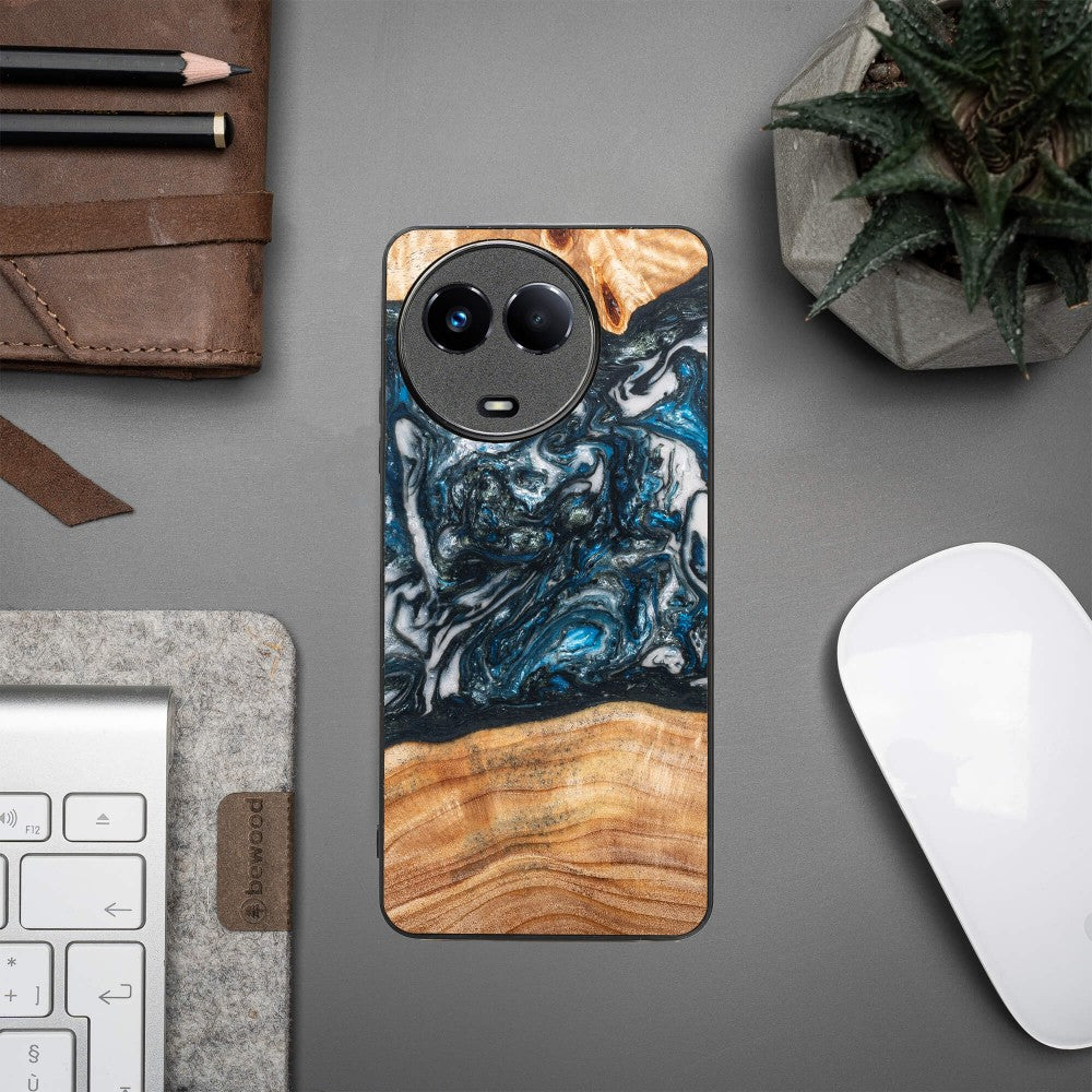 Holzhülle für Realme 11 5G, Bewood Unique Planets Erde