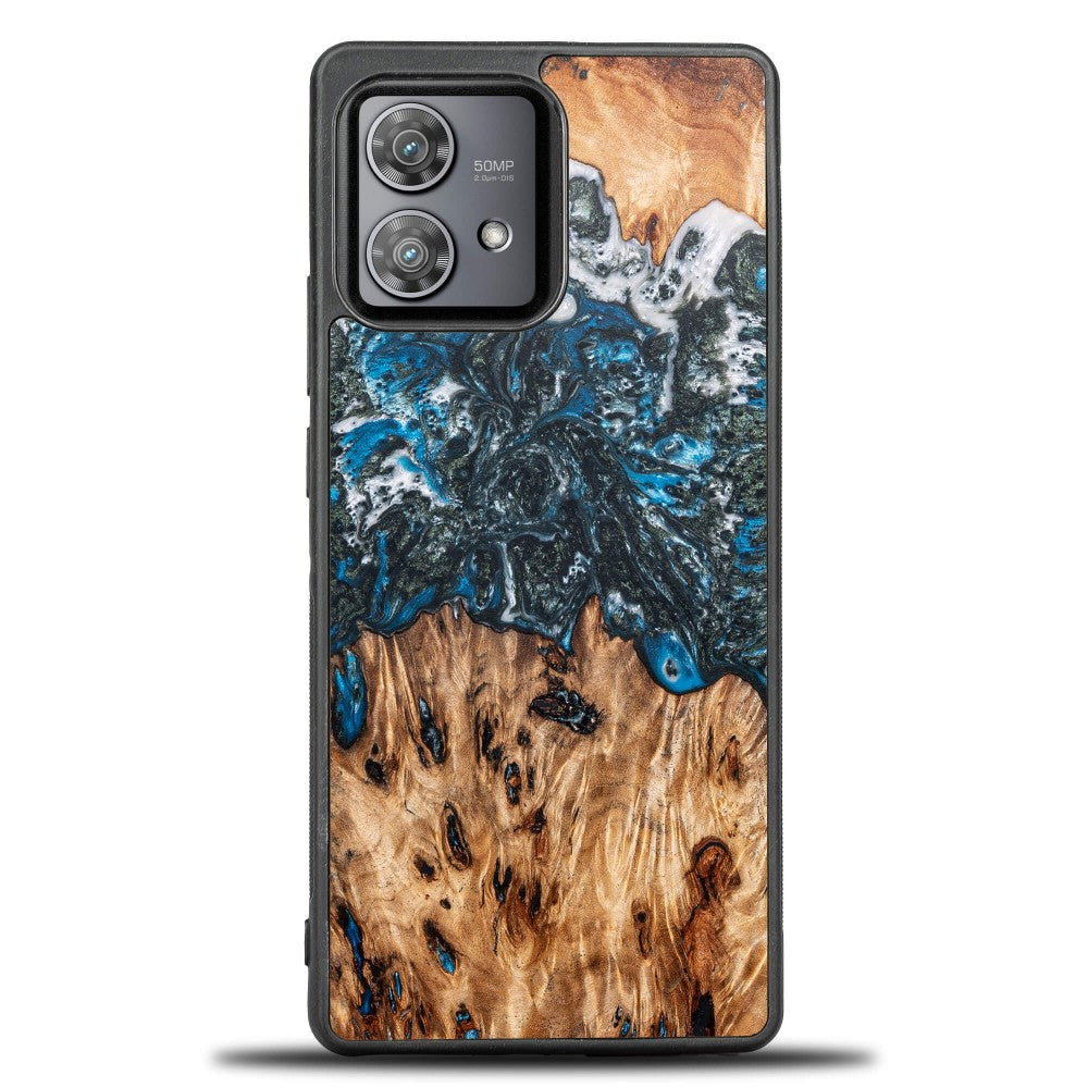 Holzhülle für Motorola Edge 40 Neo, Bewood Unique Planets Erde