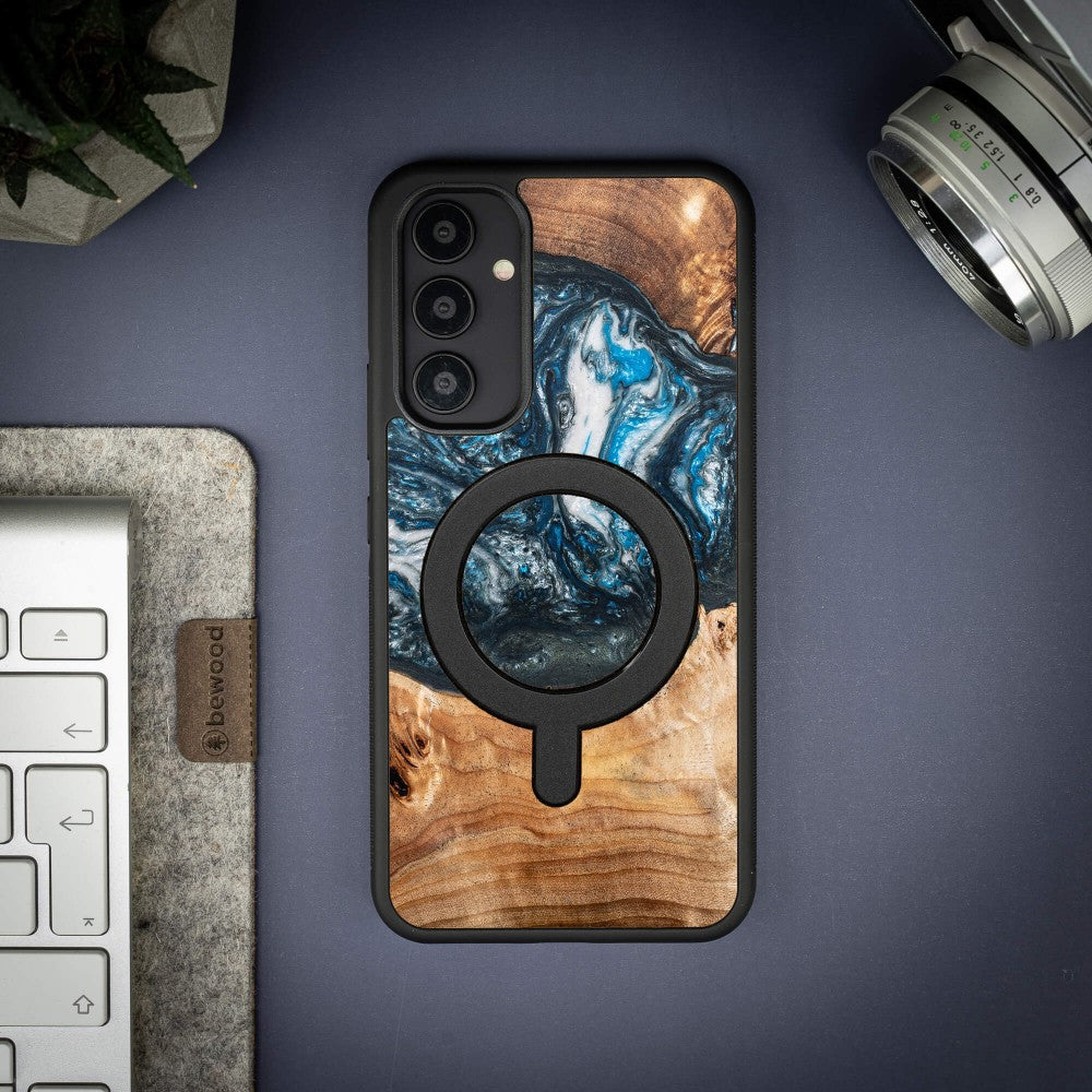 Holzhülle für Galaxy A54 5G, Bewood Unique Planets Erde für MagSafe
