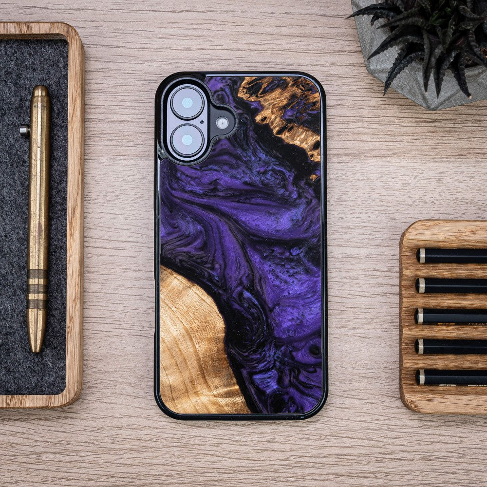 Holzhülle für iPhone 16 Plus, Bewood Unique Violet