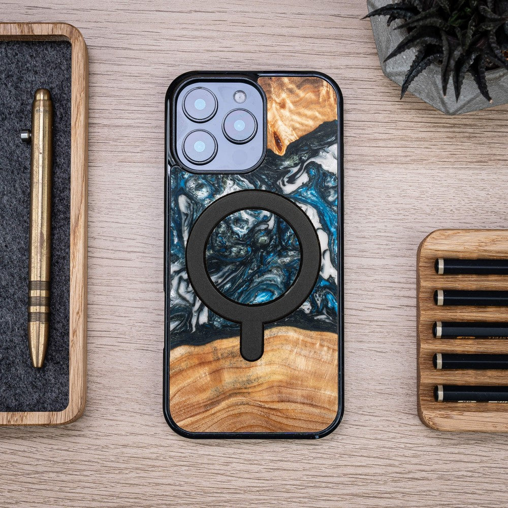 Holzhülle für iPhone 16 Pro Max, Bewood Unique Planets Erde für MagSafe