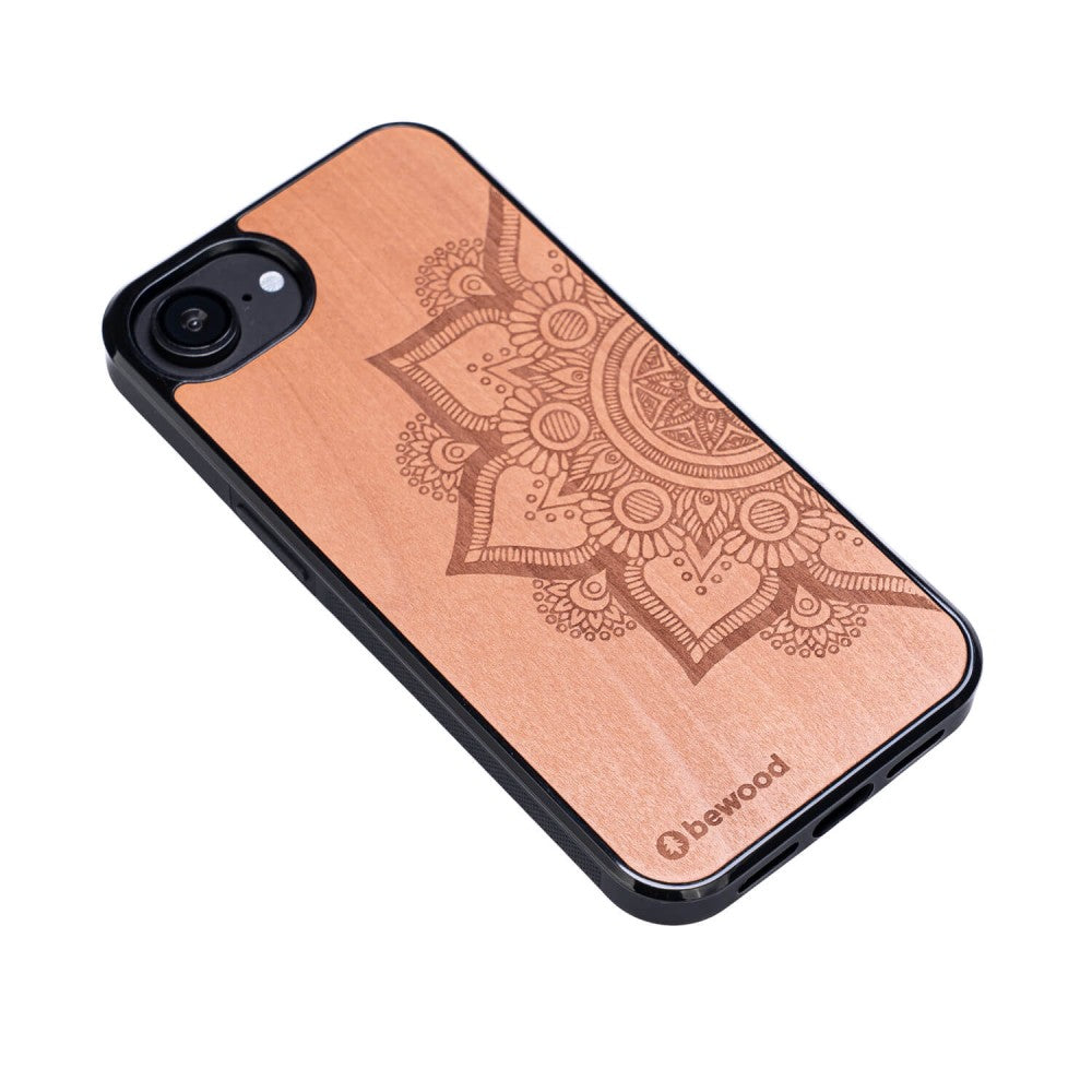 Holzhülle für iPhone 17e / 16e, Bewood Apfelbaum Mandala