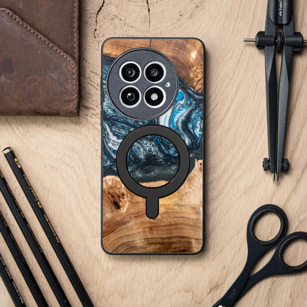 Holzhülle für OnePlus 13, Bewood Unique Planets Erde für MagSafe