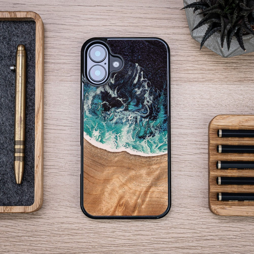 Holzhülle für iPhone 16 Plus, Bewood Unique Dream Island, Blau-Braun