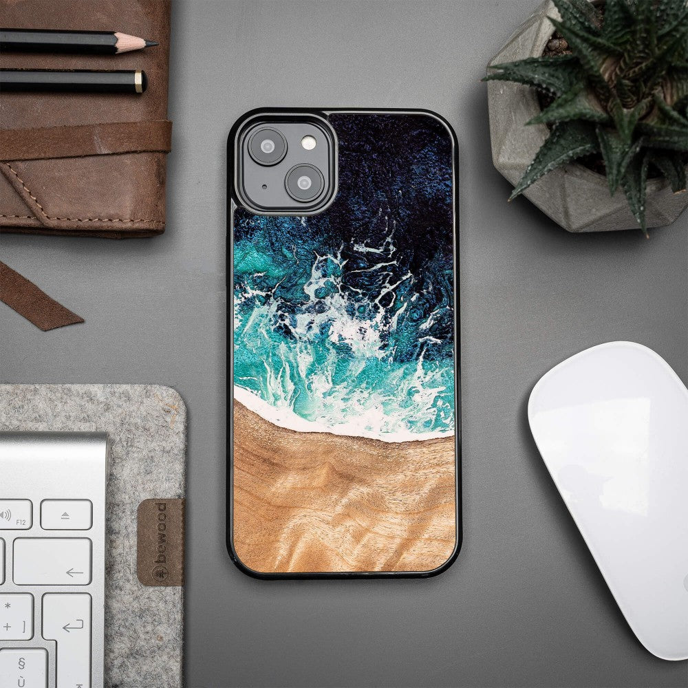 Holzhülle für iPhone 15 Plus, Bewood Unique Dream Island, Blau-Braun