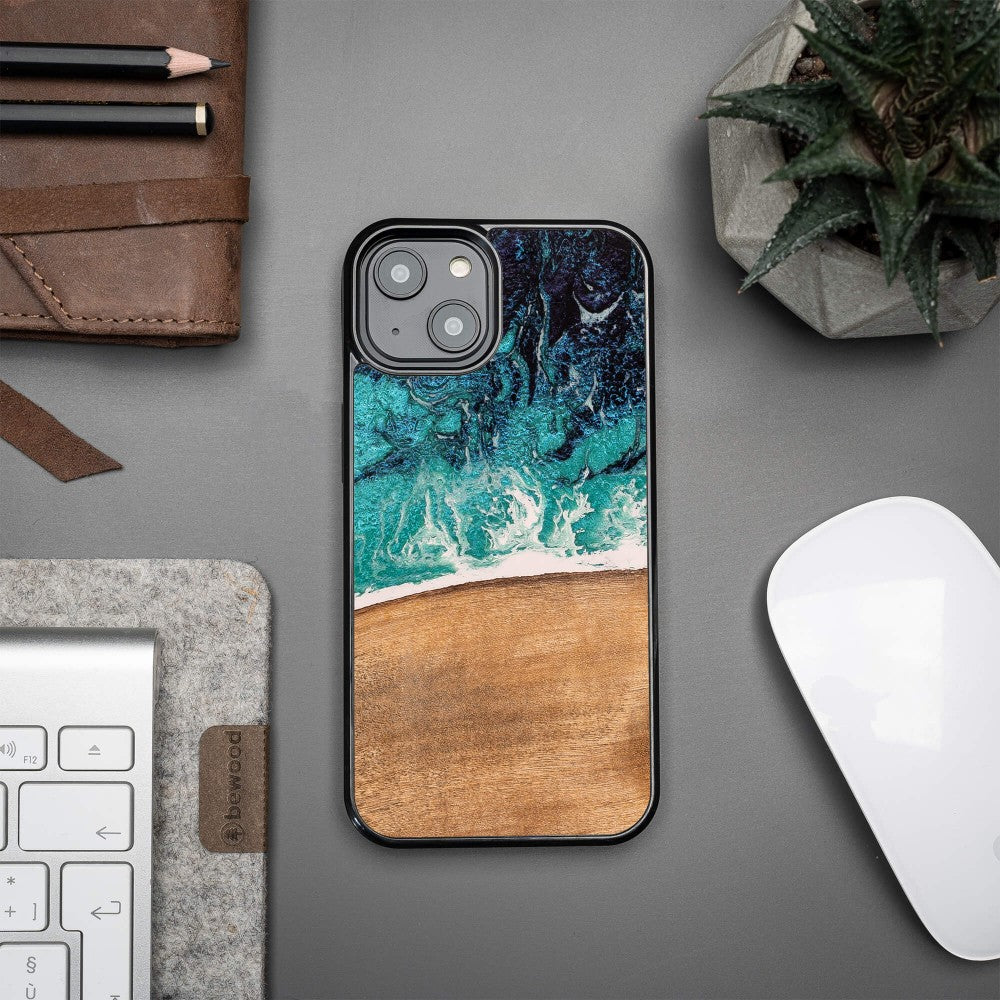 Holzhülle für iPhone 15, Bewood Unique Dream Island, Blau-Braun
