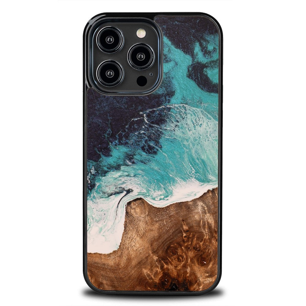 Holzhülle für iPhone 15 Pro, Bewood Unique Dream Island, Blau-Braun