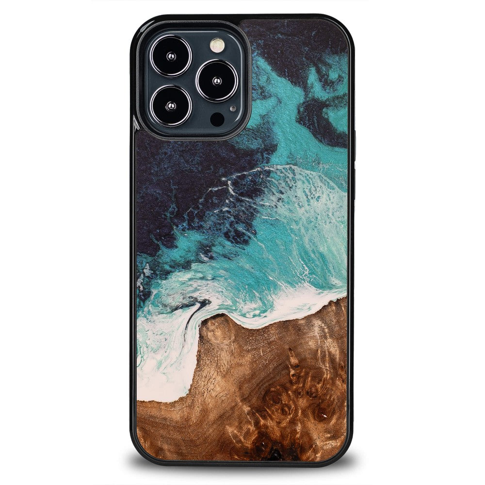 Holzhülle für iPhone 13 Pro Max, Bewood Unique Dream Island, Blau-Braun