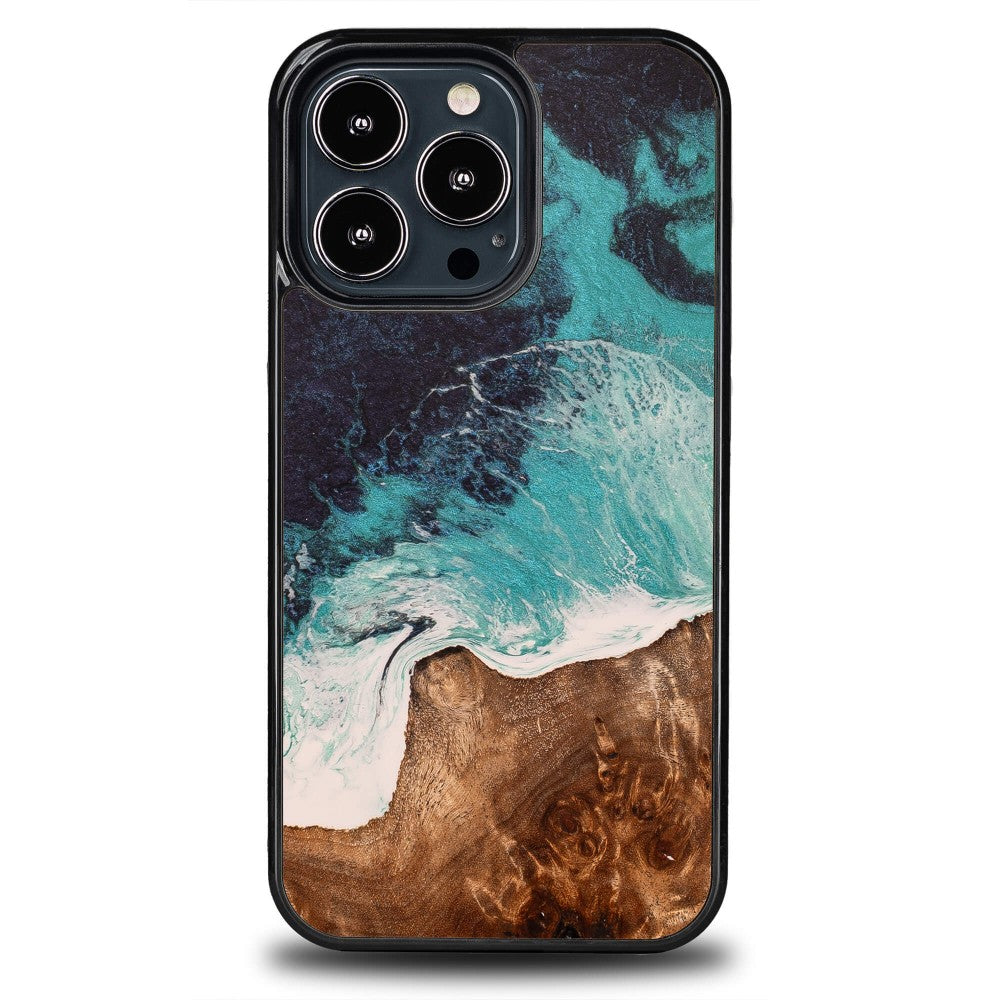 Holzhülle für iPhone 13 Pro, Bewood Unique Dream Island, Blau-Braun