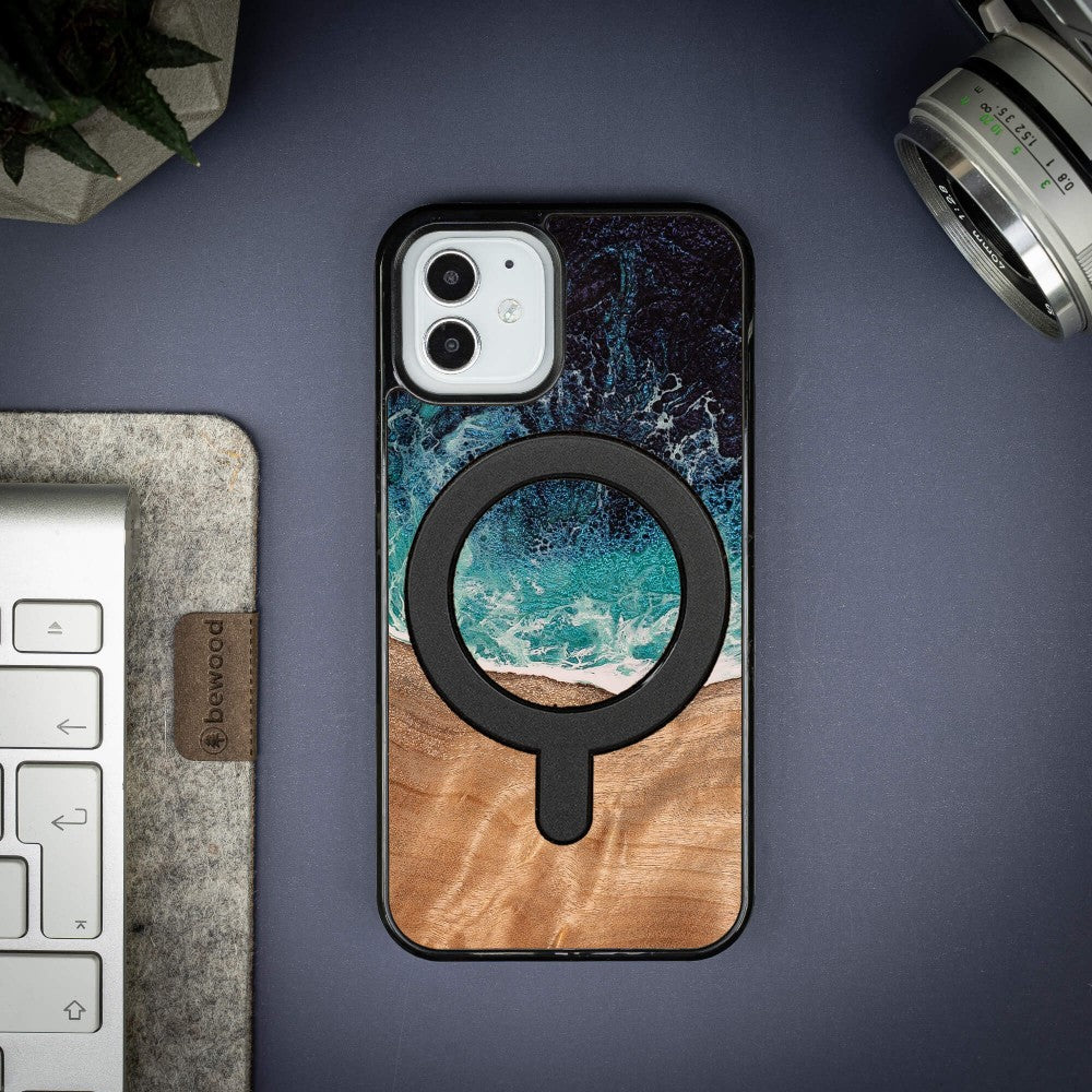 Holzhülle für iPhone 12 / iPhone 12 Pro, Bewood Unique Dream Island für MagSafe, Blau-Braun