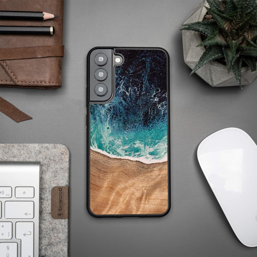 Holzhülle für Galaxy S22 Plus, Bewood Unique Dream Island, Blau-Braun