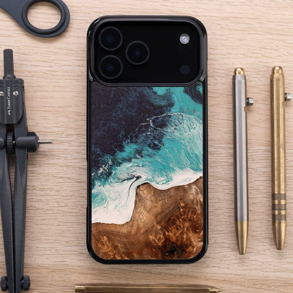 Holzhülle für iPhone 17 Pro Max, Bewood Unique Dream Island, Blau-Braun