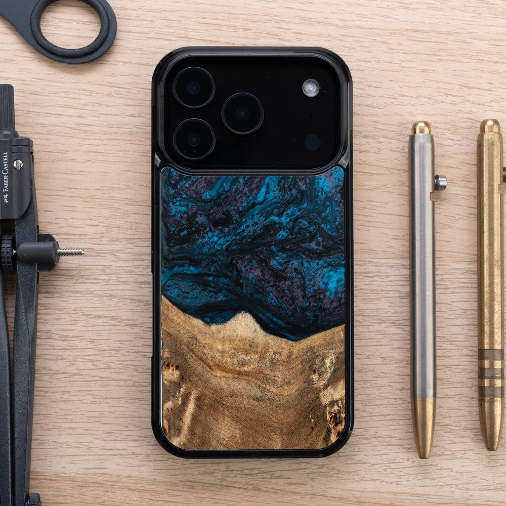 Holzhülle für iPhone 17 Pro, Bewood Unique Planets Neptun
