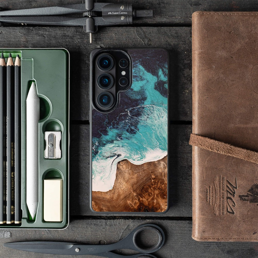 Holzhülle für Galaxy S26 Ultra, Bewood Unique Dream Island, Blau-Braun