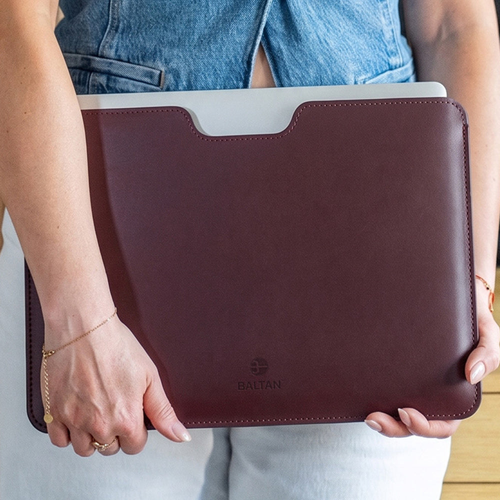Hülle für Apple MacBook Air 13.6 [M5] 2026, Baltan Sleeve Razor, Burgunderrot (2/7)