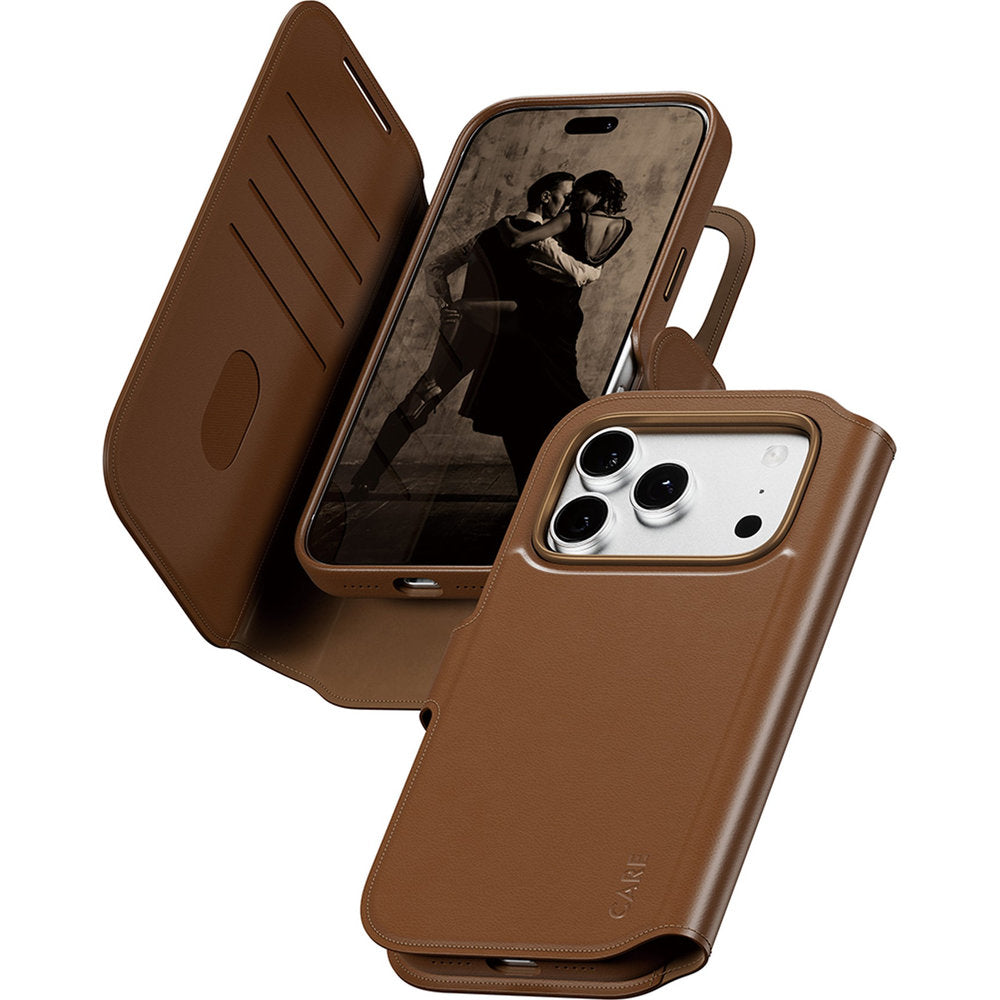 Handyhülle für iPhone 18 Pro / 17 Pro, CARE by PanzerGlass Tango 2in1 Wallet mit MagSafe, Braun (1/6)