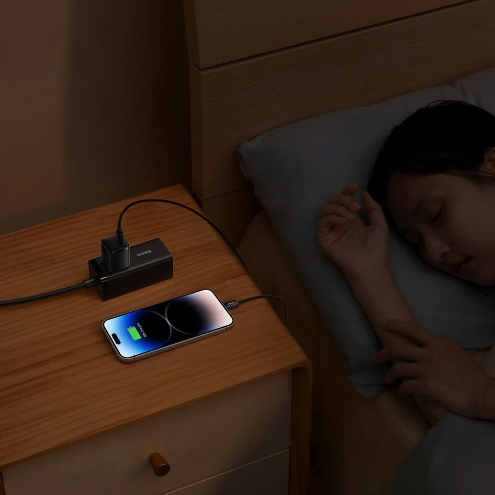 Wandladegerät Baseus Cube Pro GaN3 PD USB-C, 30W, Schwarz