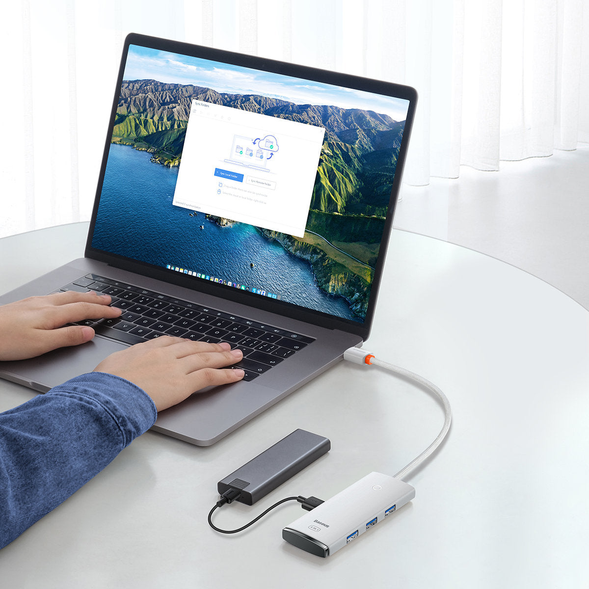 Hub-Adapter Baseus Lite Series, 4 in 1 USB-A - 4x USB 3.2 gen 1 / 1x USB-C, 25 cm, weiß