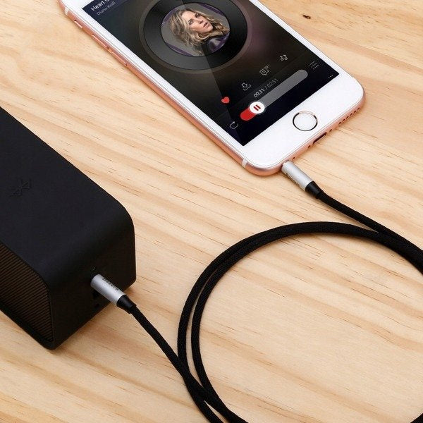 Audiokabel AUX 3.5mm Mini Jack (2x Stecker), Baseus Yiven M30, 1.5m, Silbern-Schwarz