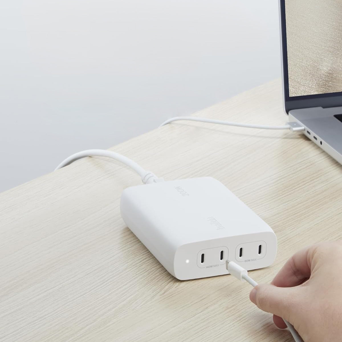 Wandladegerät Belkin Boost Pro 4-Port USB-C GaN Charger 200W 4x USB-C, Weiß