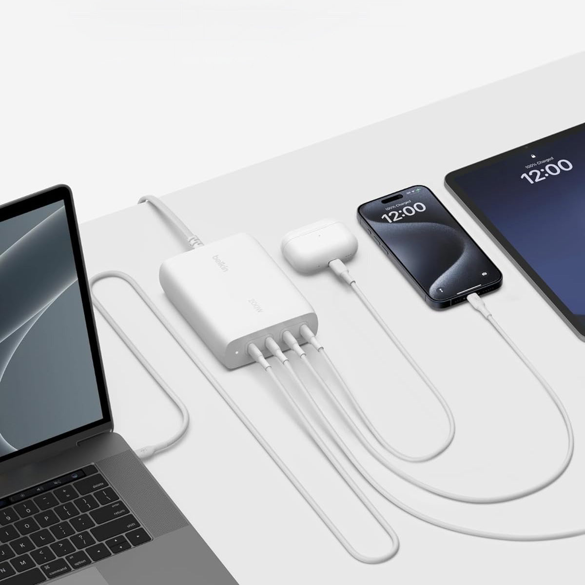 Wandladegerät Belkin Boost Pro 4-Port USB-C GaN Charger 200W 4x USB-C, Weiß