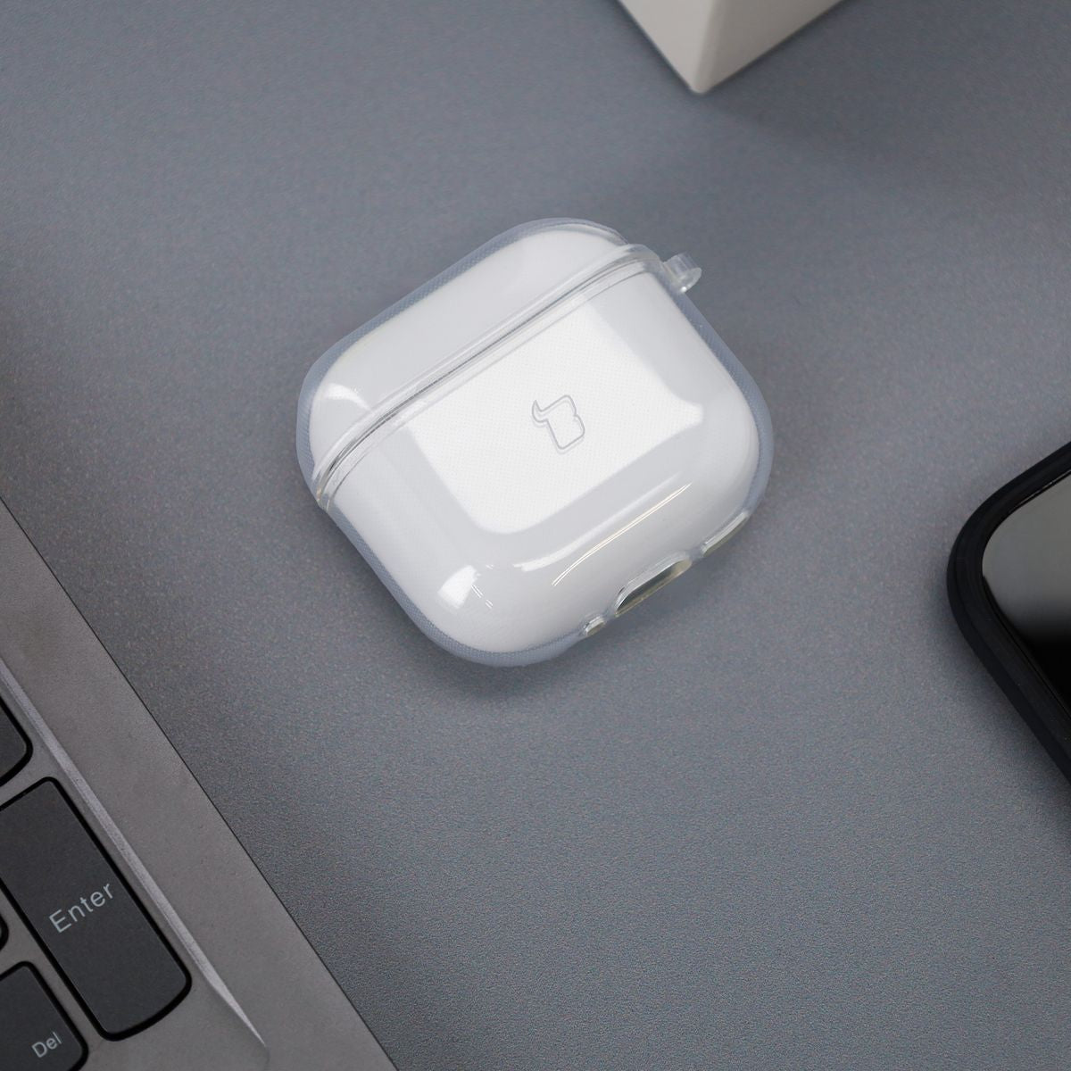 Elastische Hülle mit Karabiner für AirPods 4, Bizon Case Headphone Clear, Transparent