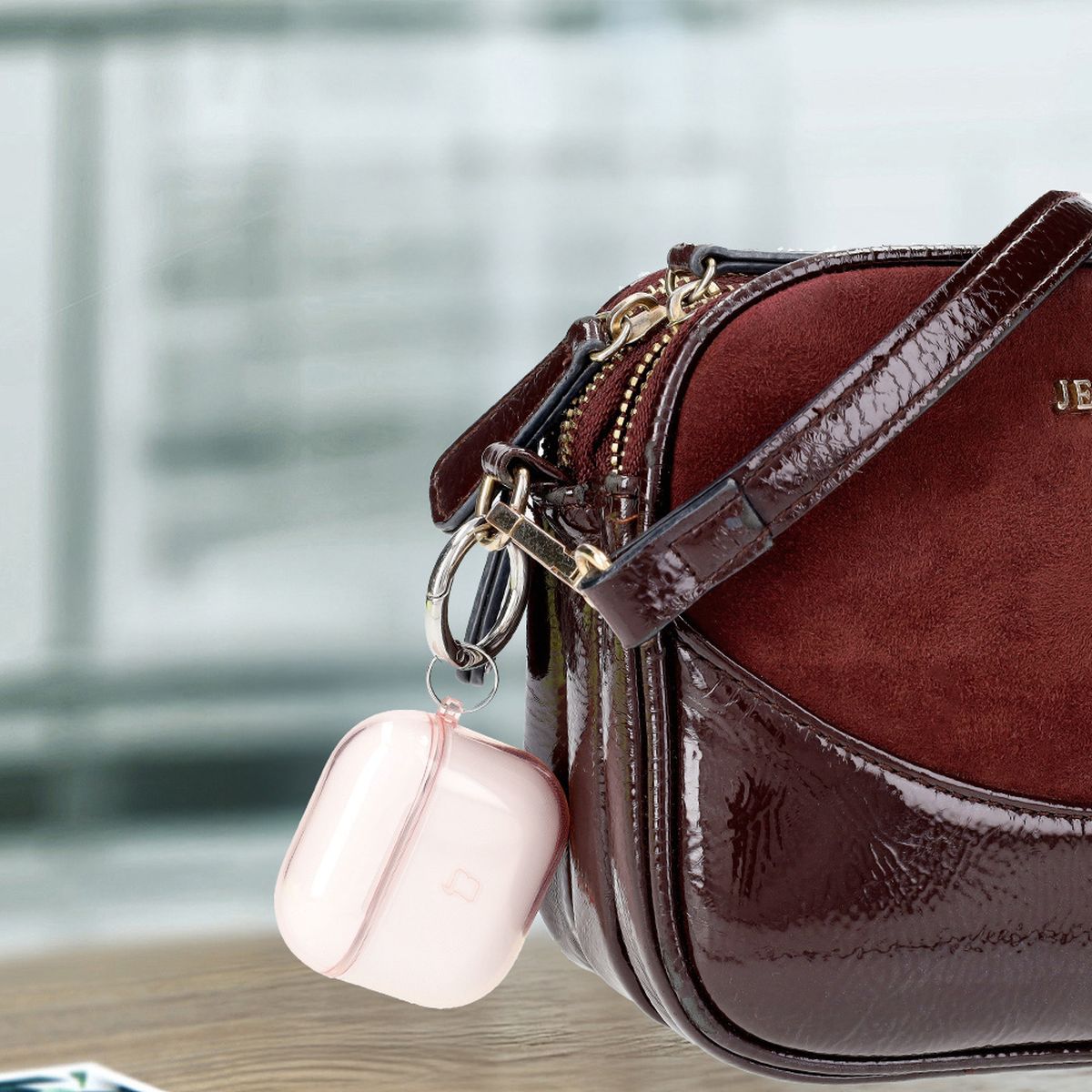 Elastische Hülle mit Karabiner für AirPods 4, Bizon Case Headphone Clear, Transparent-Rosa