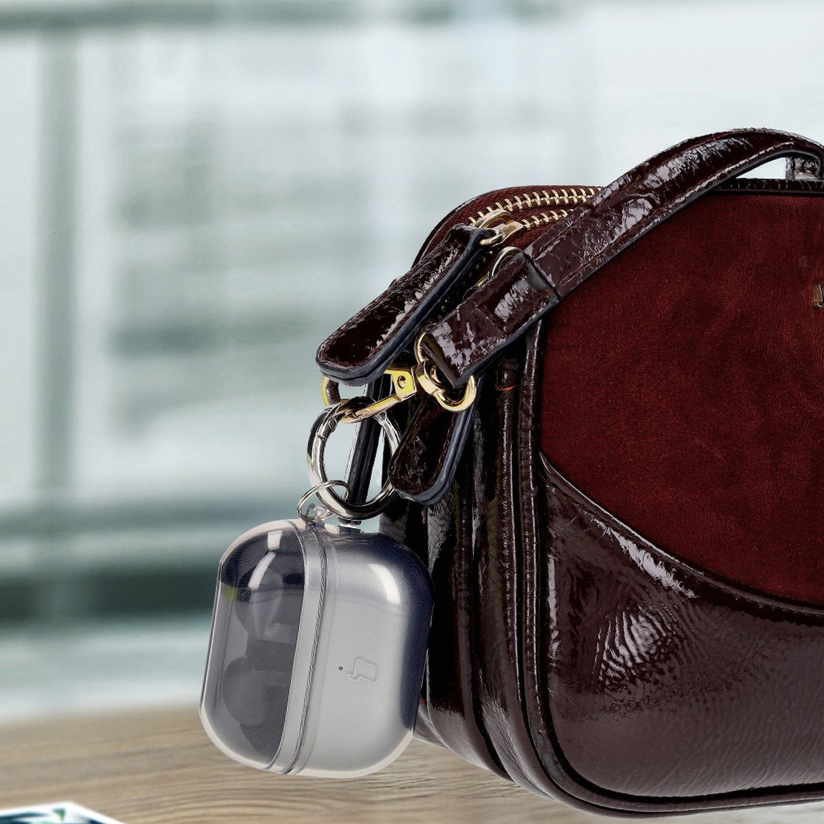 Elastische Hülle mit Karabiner für Galaxy Buds 3/3 Pro/3 FE, Bizon Case Headphone Clear, Transparent-Schwarz