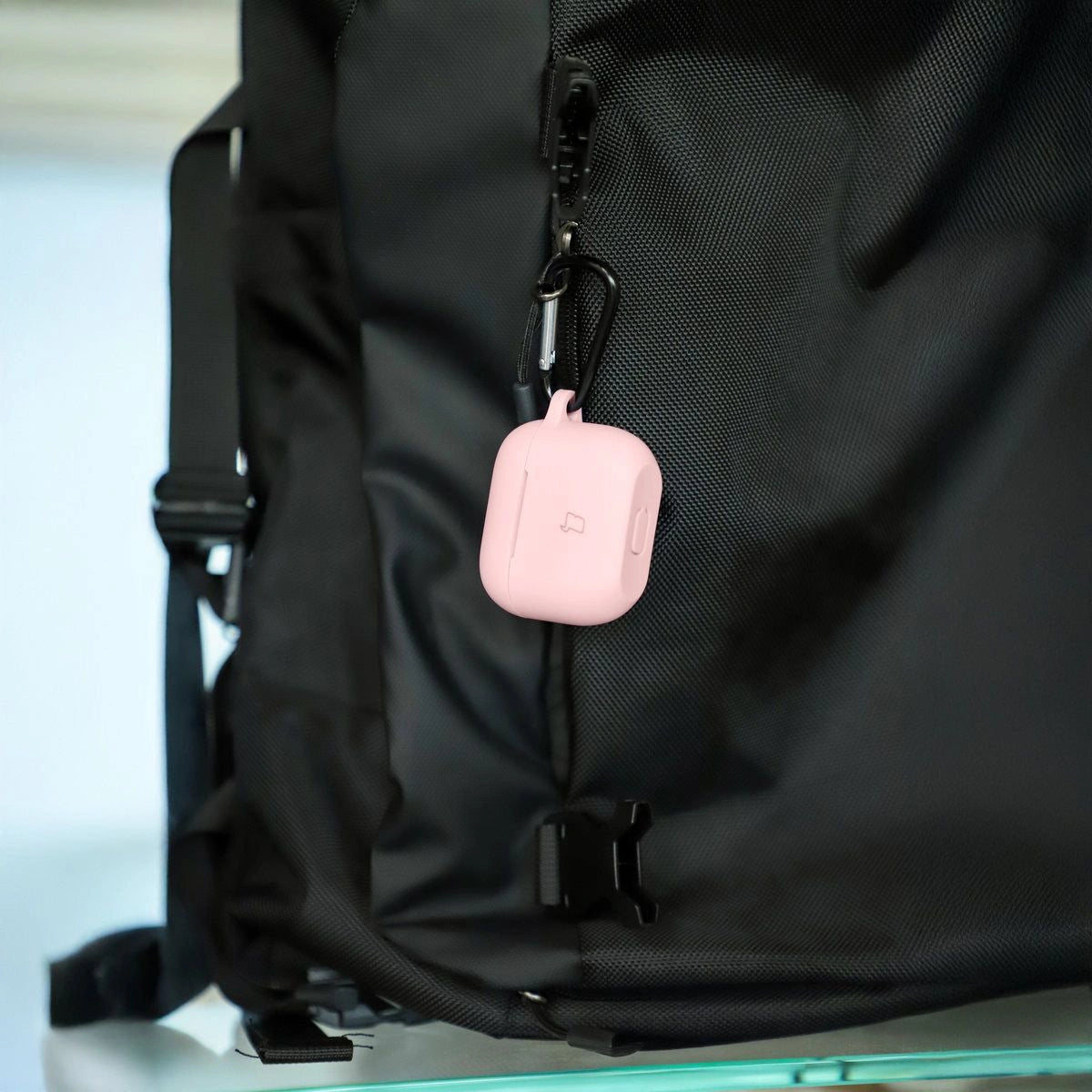 Silikonhülle mit Karabiner für AirPods 3, Bizon Case Headphone Silicone, Hellrosa