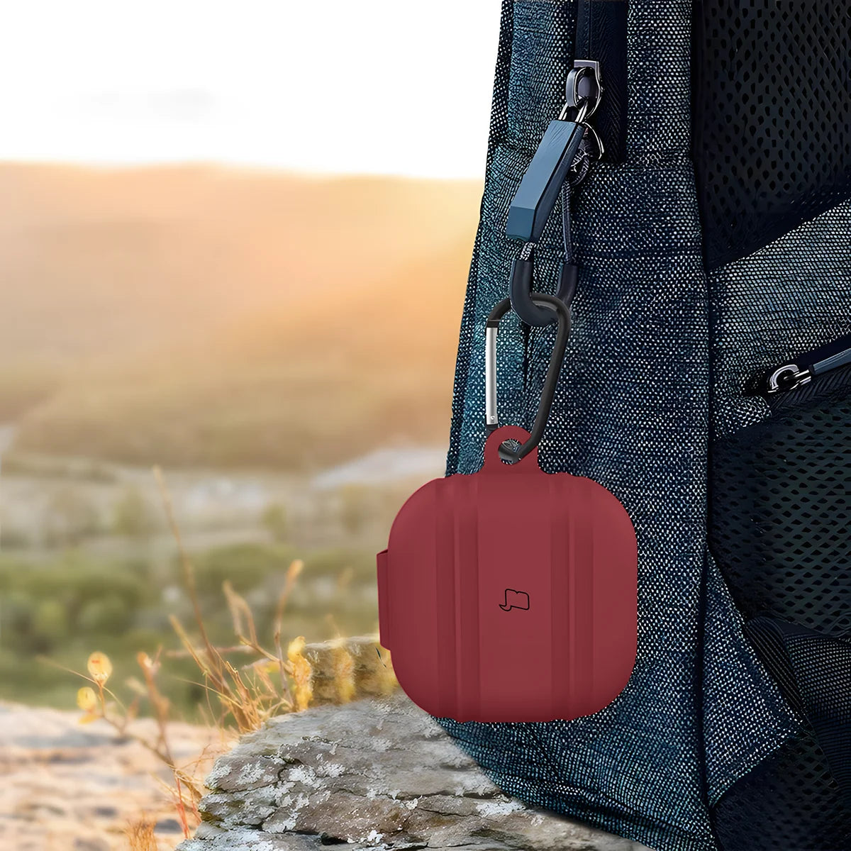Silikonhülle mit Karabiner für Galaxy Buds 4 / 4 Pro, Bizon Case Headphone Silicone, Burgunderrot
