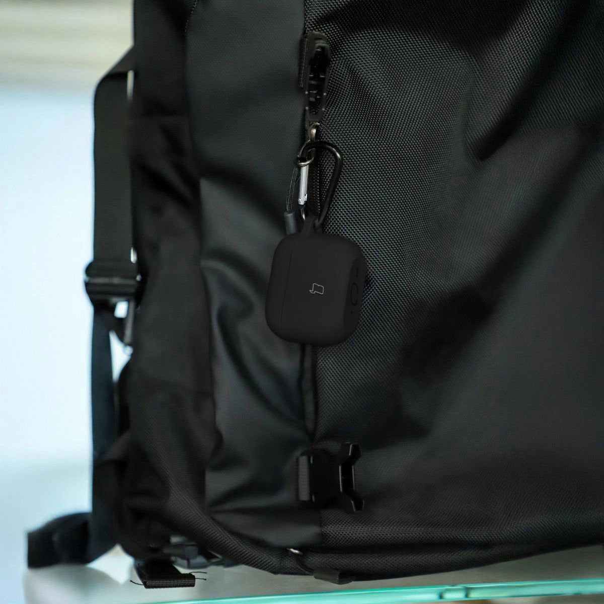 Silikonhülle mit Karabiner für AirPods Pro 3, Bizon Case Headphone Silicone, Schwarz
