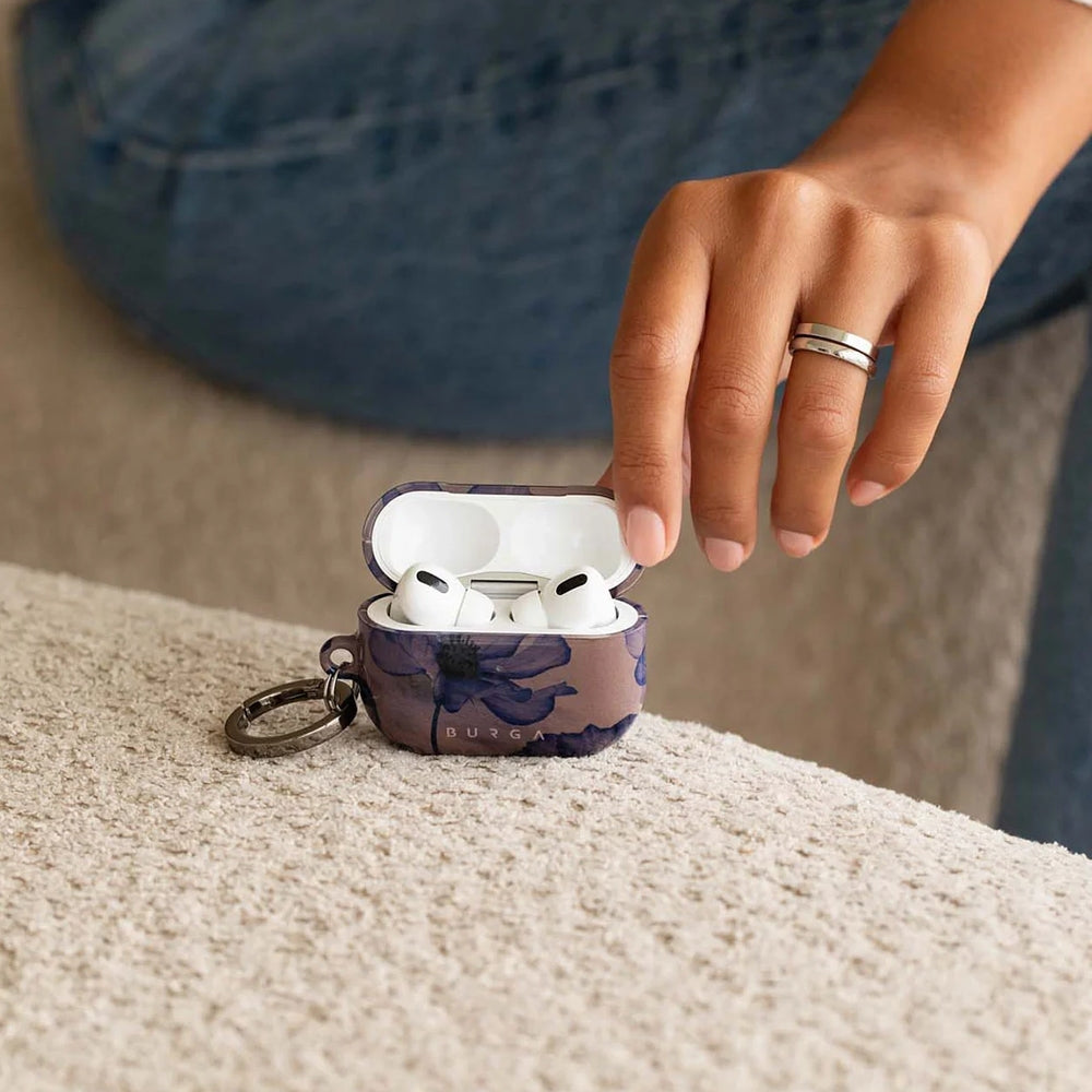 Schutzhülle für AirPods Pro 2, Burga Velvet Night, Braun mit marineblauen Blumen