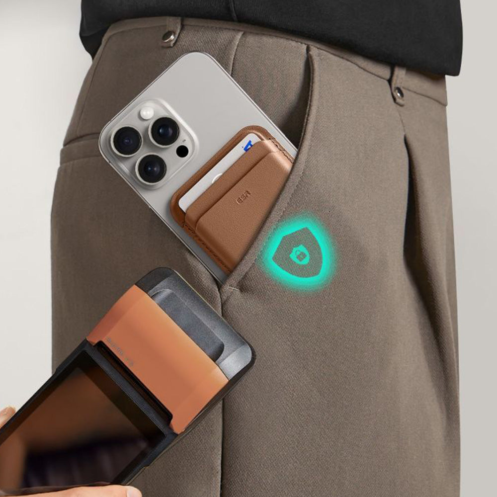 Kartenhalter mit RFID-Schutz, ESR Magnetic Wallet mit MagSafe, Braun (4/11)